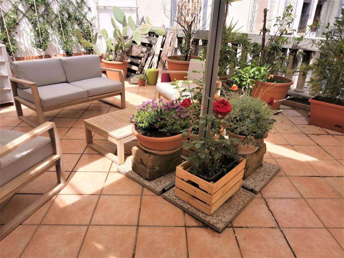 Palazzo Della Loggia B&B Napoli Bagian luar foto