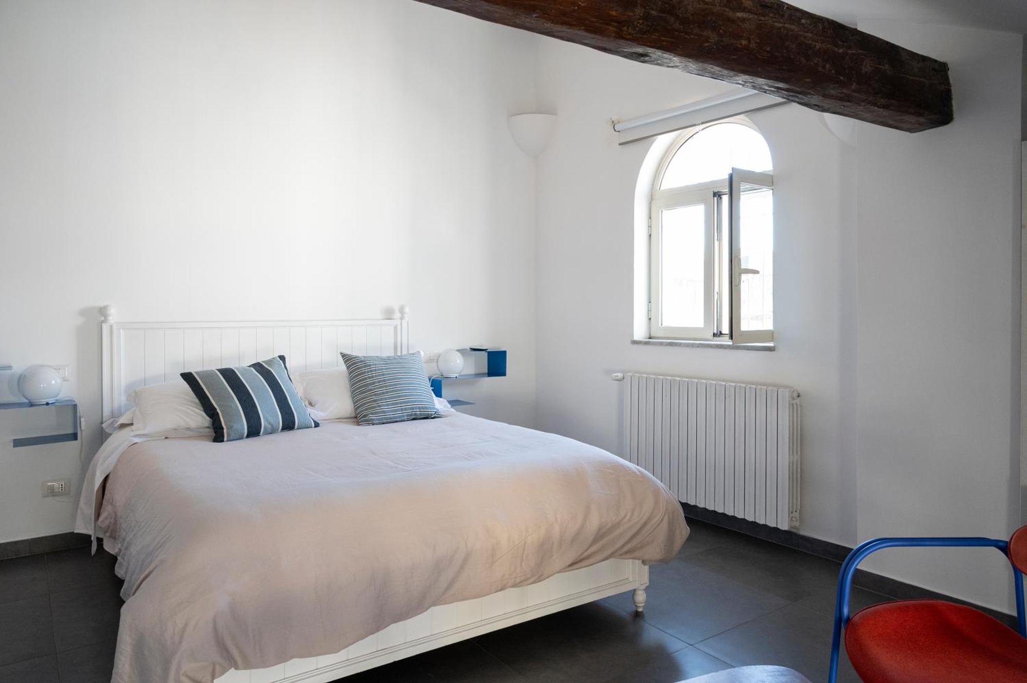 Palazzo Della Loggia B&B Napoli Bagian luar foto