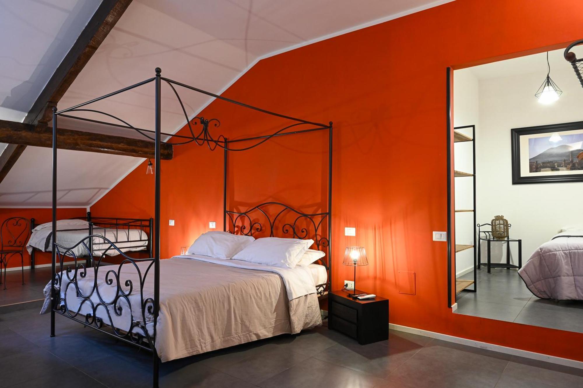 Palazzo Della Loggia B&B Napoli Bagian luar foto